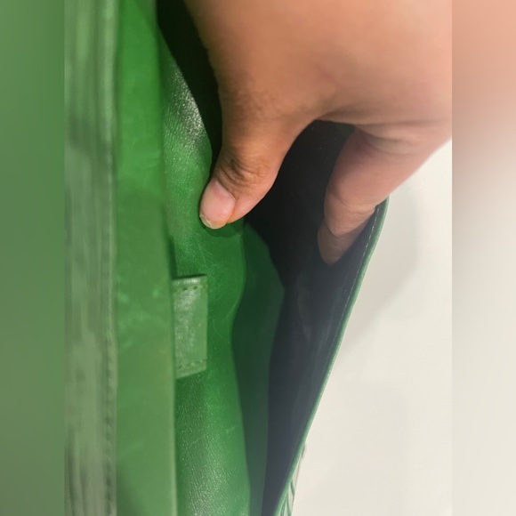 LOUIS VUITTON AUTHENTIC GREEN EPI LEATHER WALLET ✨️EUC - Picture 10 of 15